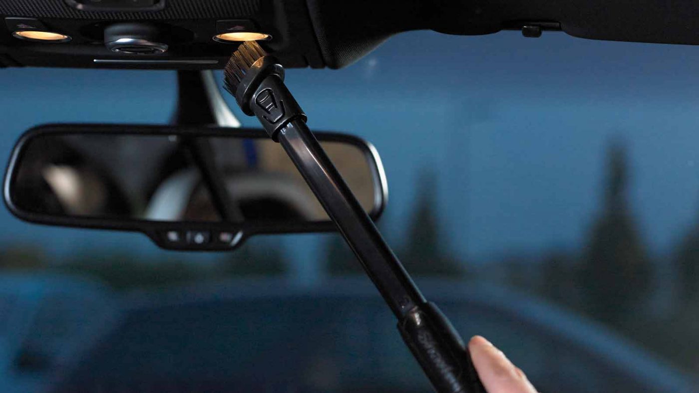 How Do I Vacuum My Car Like the Professionals? Shark Innovative