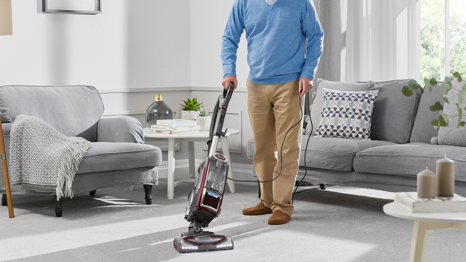 Shark Powered LiftAway Upright TruePet Vacuum Cleaner NV681UKT