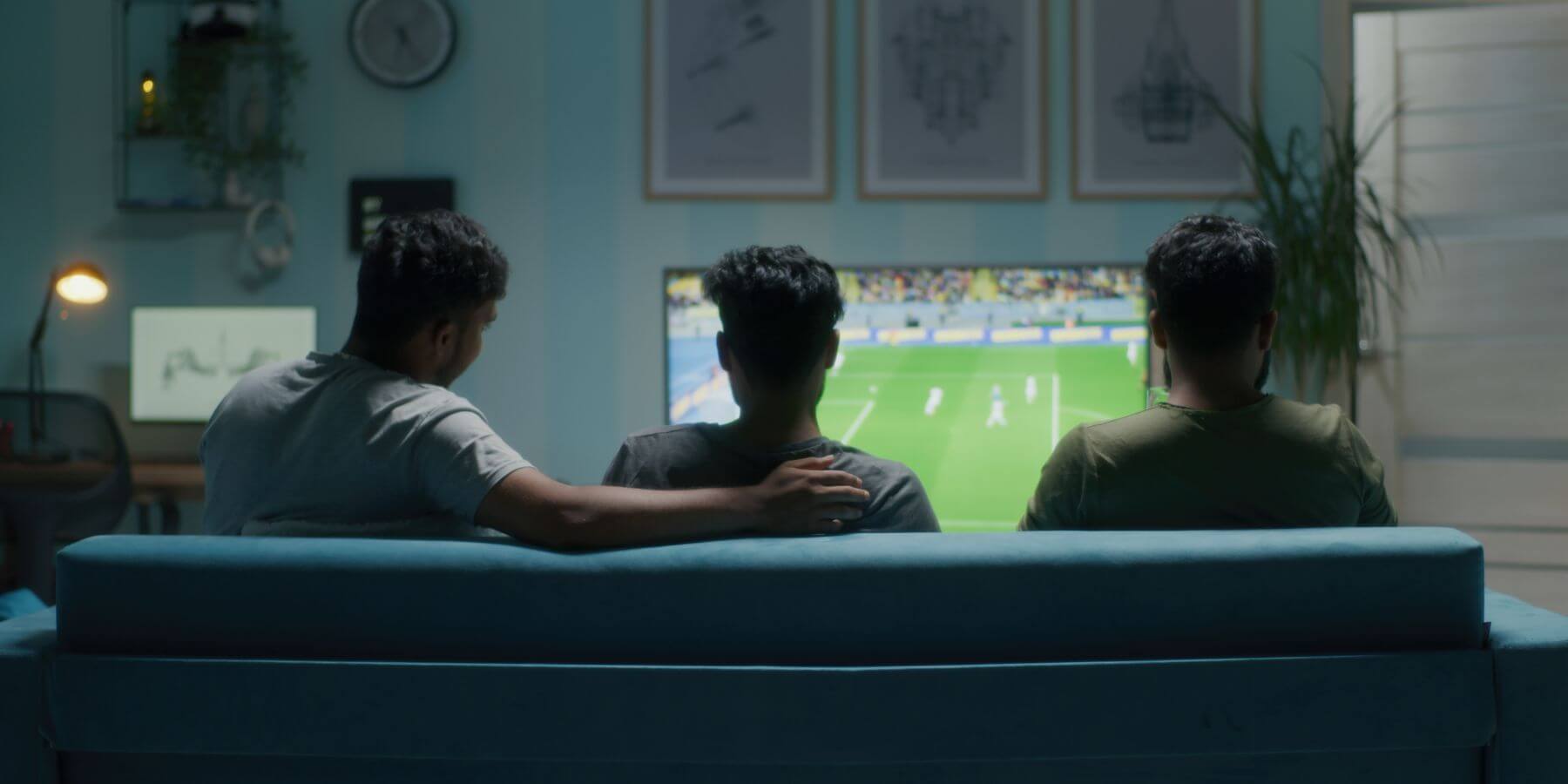 How to clean a TV screen Shark Cleaning Hacks